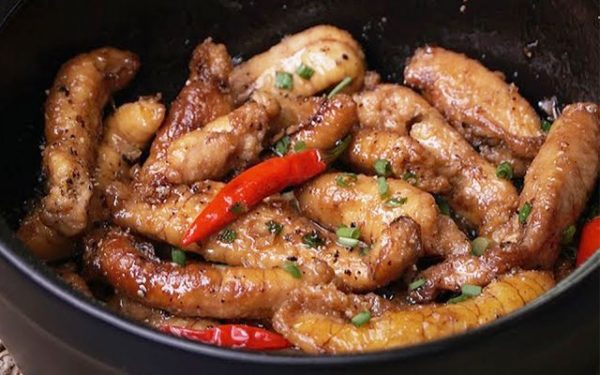 Trứng cá ngừ kho tiêu