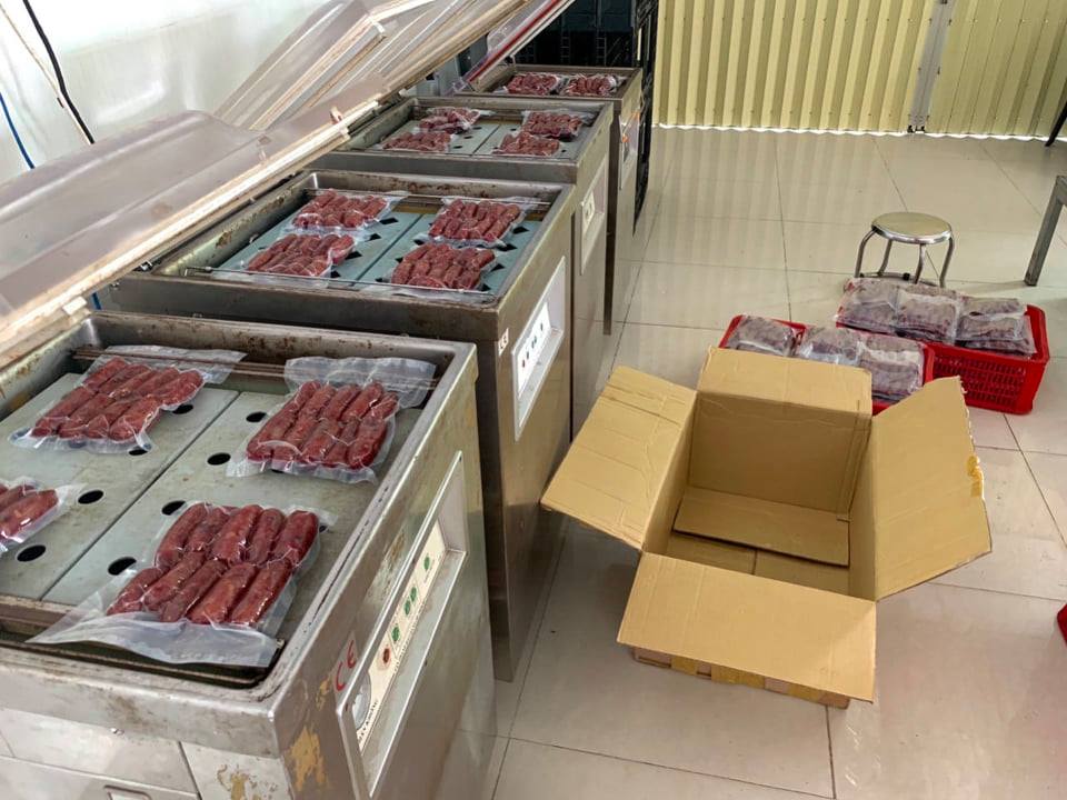 Lạp xưởng giá sỉ